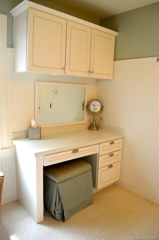 2736 Cross Country Road, Unit 6 Charlotte, NC 28270 - Photo 16 of 24 Gallery Image 16