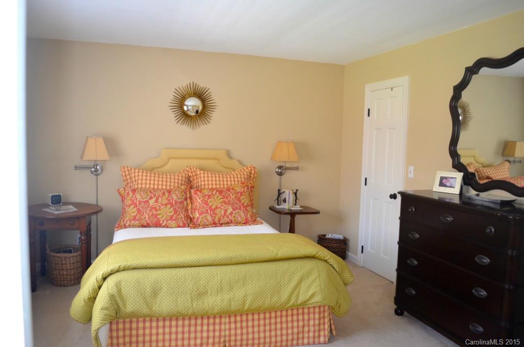 2736 Cross Country Road, Unit 6 Charlotte, NC 28270 - Photo 18 of 24 Gallery Image 18