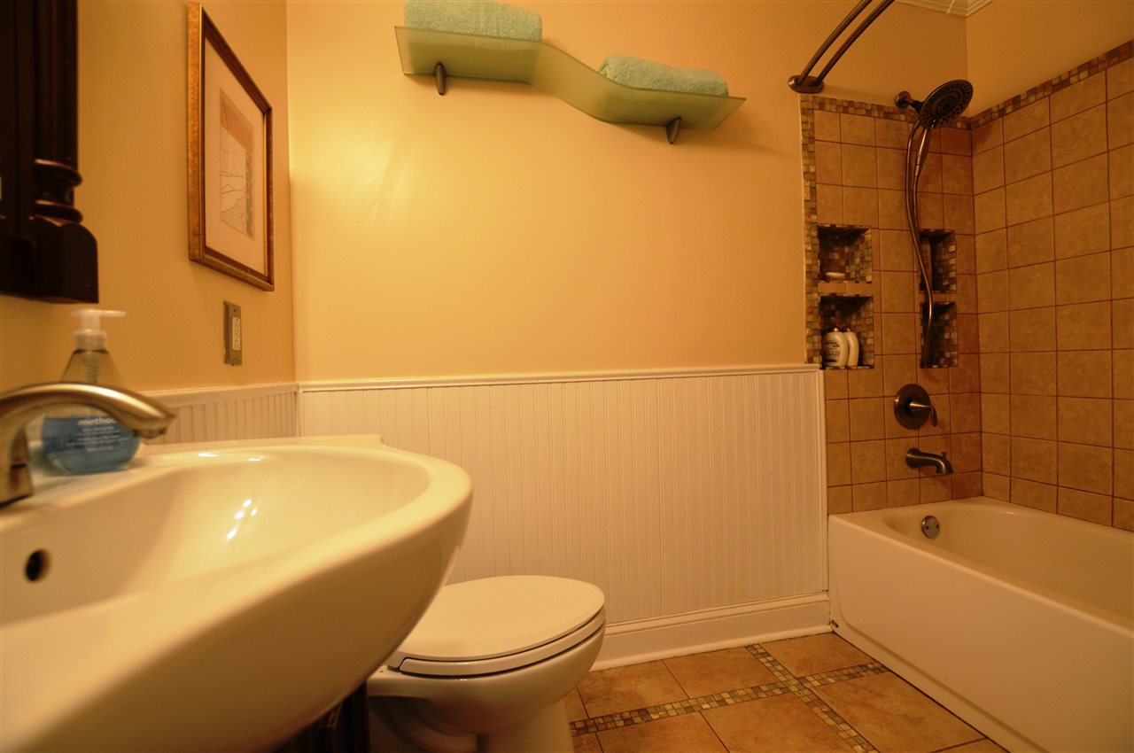 216 Rudgate Road Colchester, VT 05446 - Photo 17 of 24 Gallery Image 17