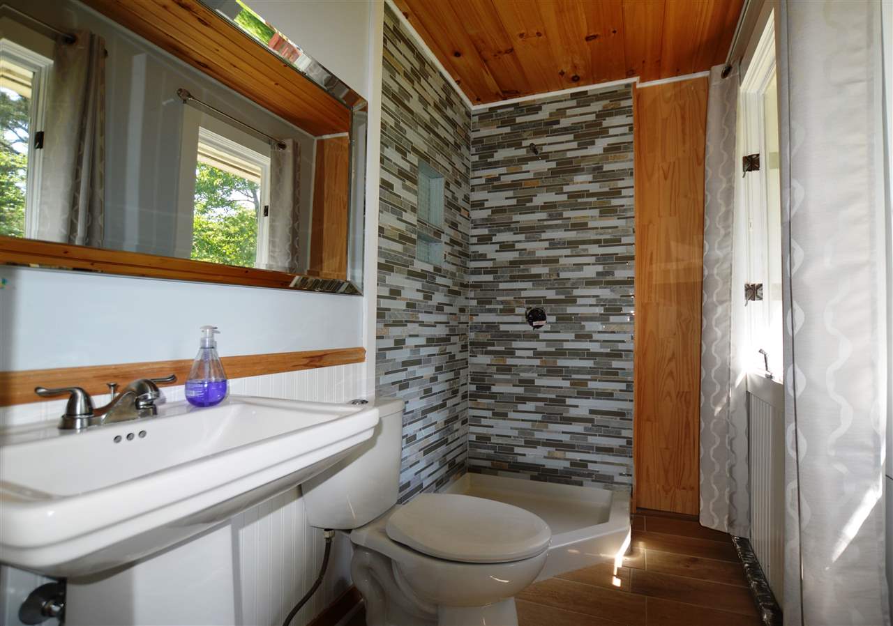 216 Rudgate Road Colchester, VT 05446 - Photo 19 of 24 Gallery Image 19