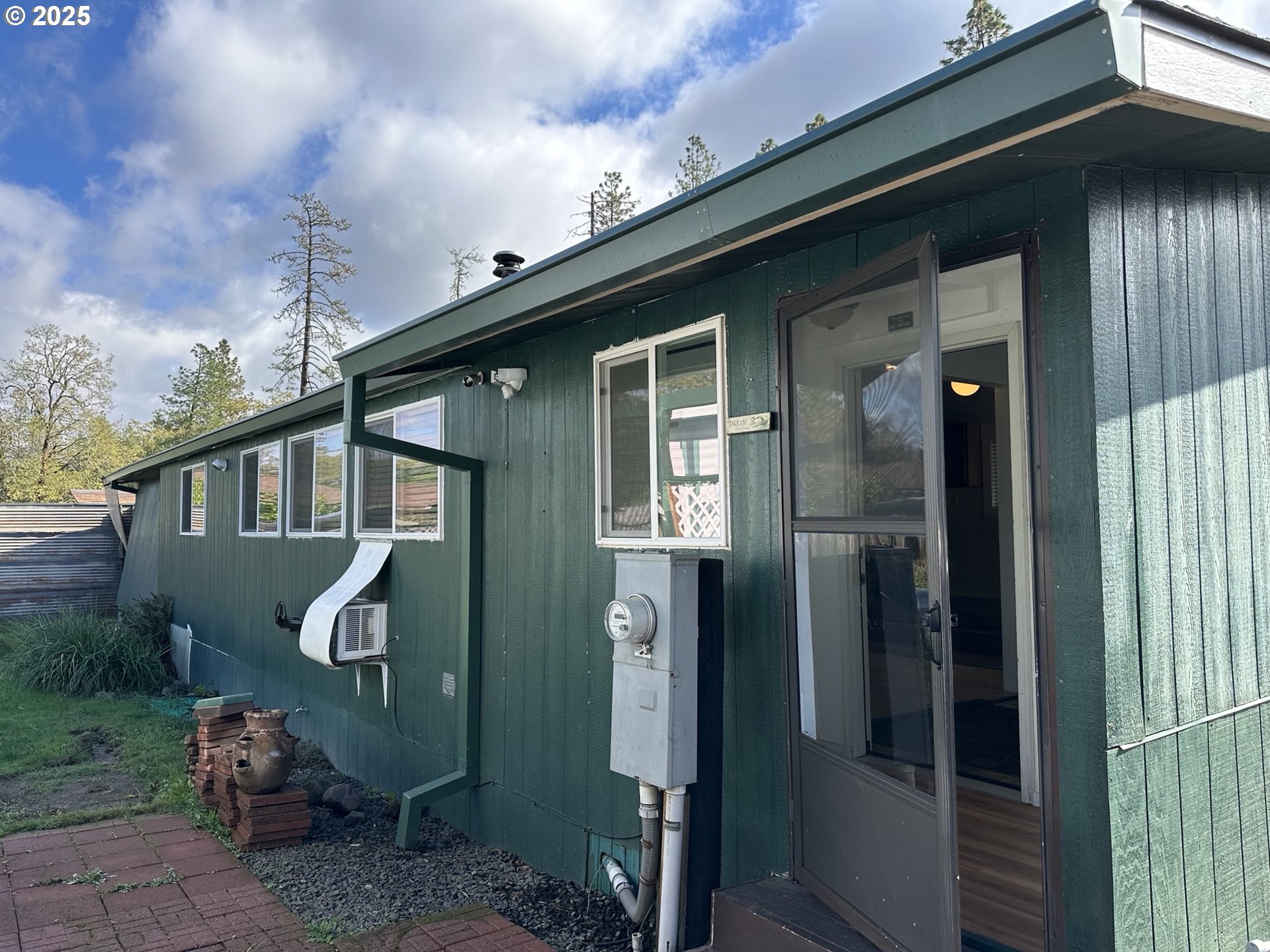 25656 Wildwood Road Veneta, OR 97487 - Photo 1 of 24