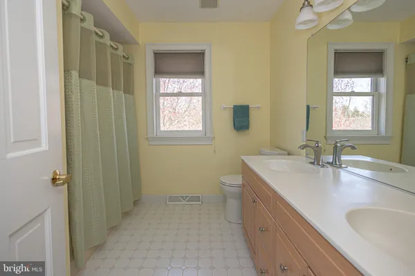 $1,799,500 | 1045 Washington Crossing Road, Newtown, PA 18940
