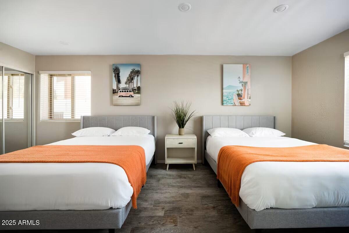 922 West Monte Avenue Mesa, AZ 85210 - Photo 29 of 41 a bedroom with two beds and a window