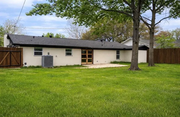 $2,375 | 1002 Royal Drive, Kaufman, TX 75142