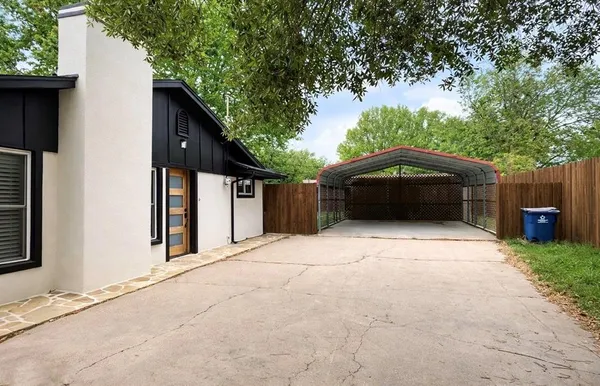 $2,375 | 1002 Royal Drive, Kaufman, TX 75142