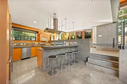 $4,190,000 | 436 Lakeview Way, Emerald Hills, CA 94062