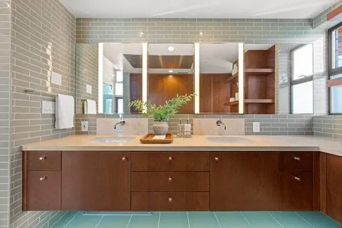 $4,190,000 | 436 Lakeview Way, Emerald Hills, CA 94062