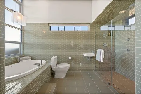 $4,190,000 | 436 Lakeview Way, Emerald Hills, CA 94062