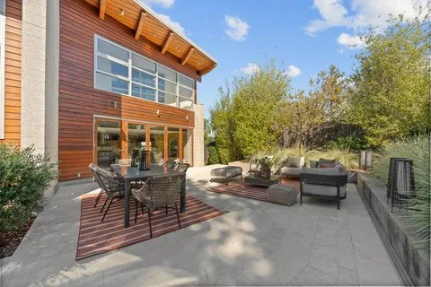 $4,190,000 | 436 Lakeview Way, Emerald Hills, CA 94062