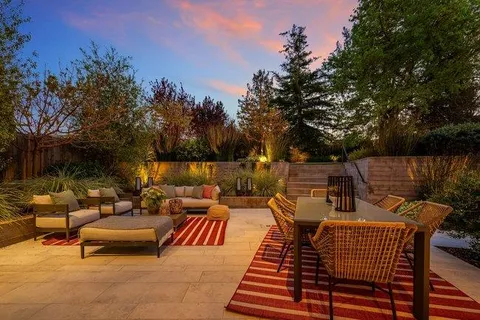 $4,190,000 | 436 Lakeview Way, Emerald Hills, CA 94062