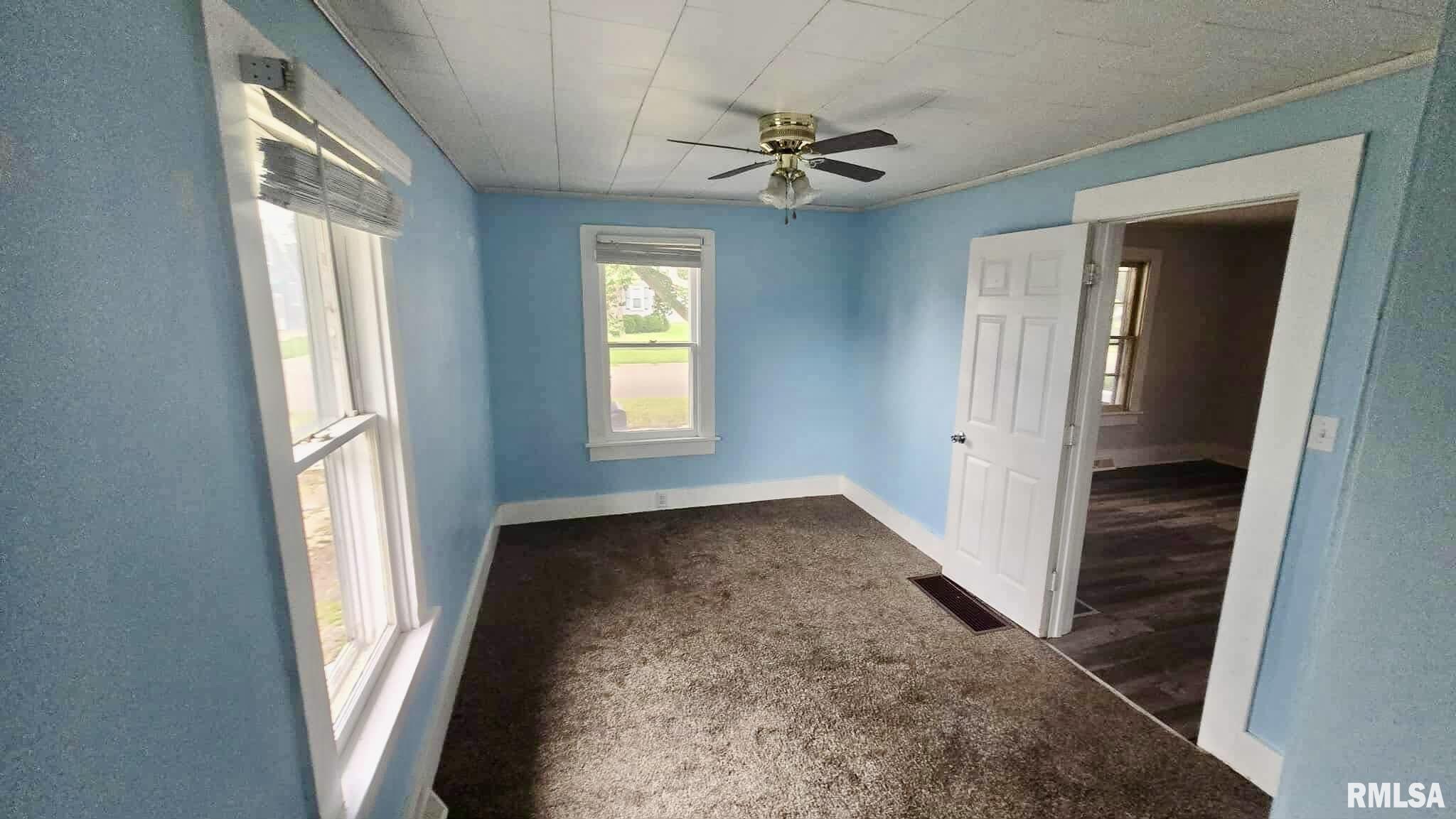 906 East Locust Street Canton, IL 61520 - Photo 12 of 16