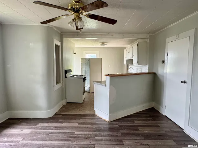 $43,500 | 906 East Locust Street, Canton, IL 61520