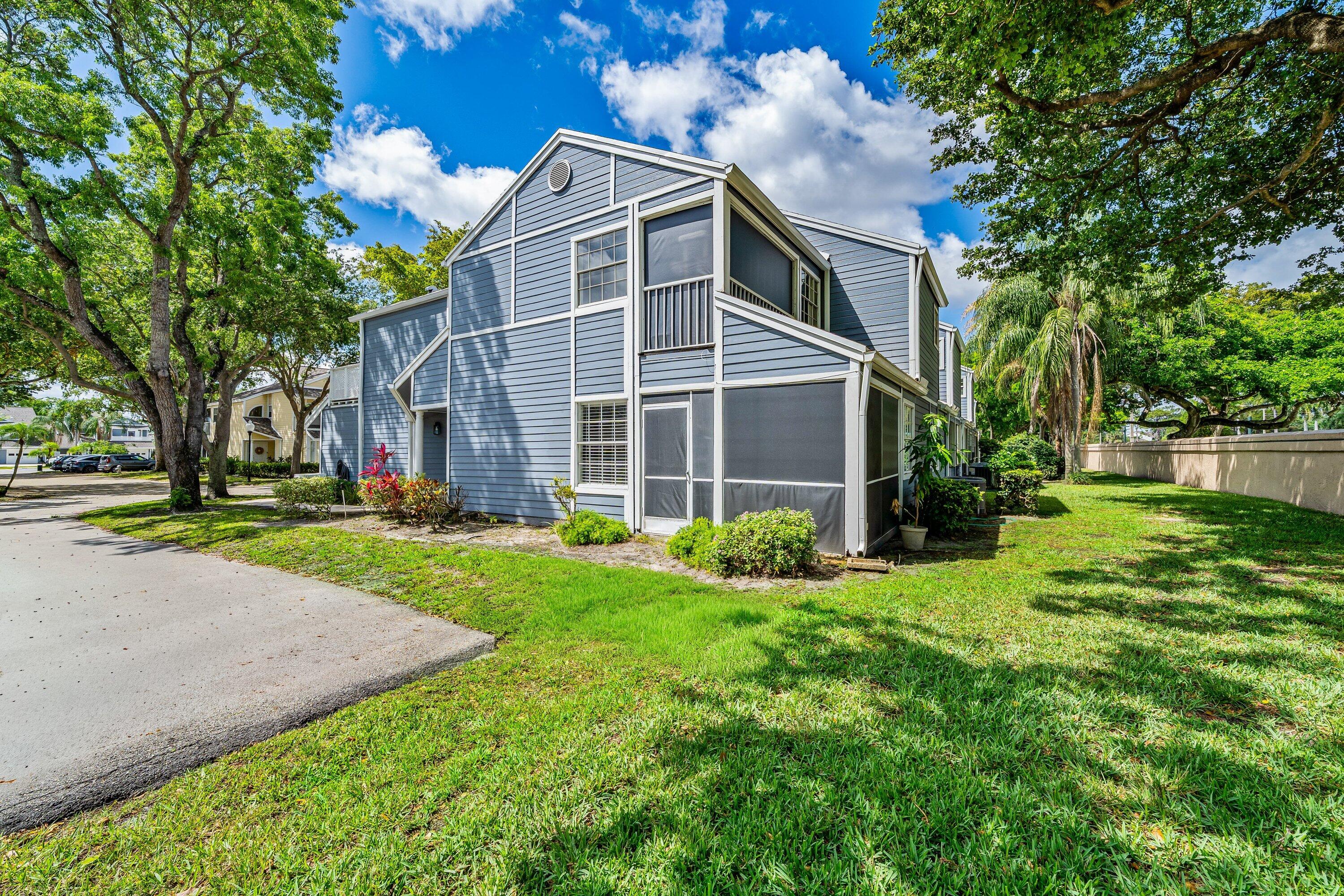 5331 Buckhead Circle, Unit 1030 Boca Raton, FL 33431 - Photo 4 of 50 004-5331BuckheadCircle-BocaRaton-FL-3348