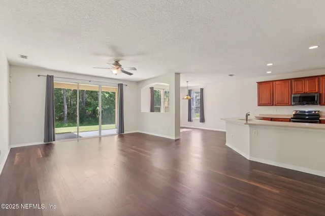 $449,990 | 631 Wakeview Drive, Orange Park, FL 32065