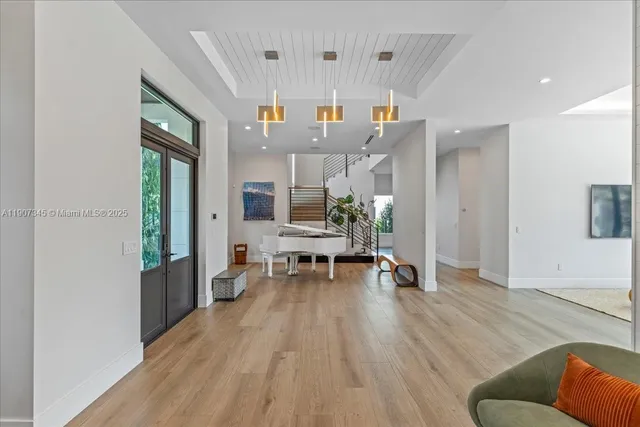 $5,500,000 | 11907 Southwest 70th Avenue, Pinecrest, FL 33156