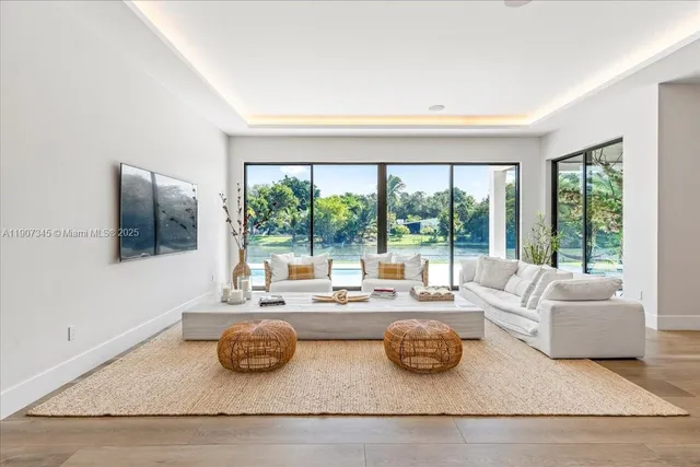 $5,500,000 | 11907 Southwest 70th Avenue, Pinecrest, FL 33156