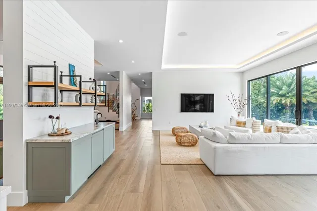 $5,500,000 | 11907 Southwest 70th Avenue, Pinecrest, FL 33156