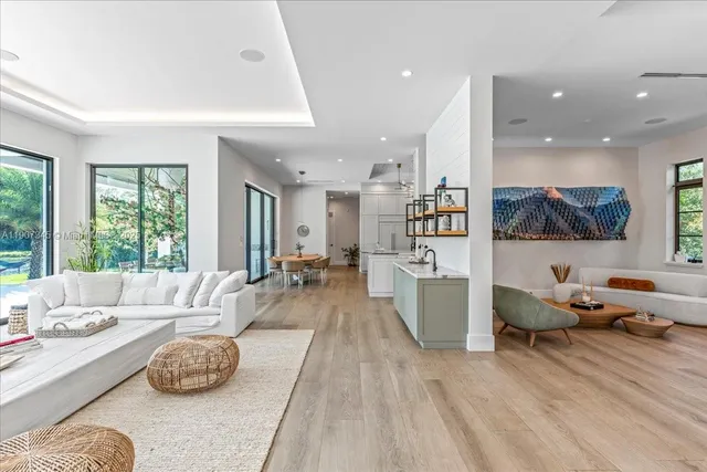 $5,500,000 | 11907 Southwest 70th Avenue, Pinecrest, FL 33156