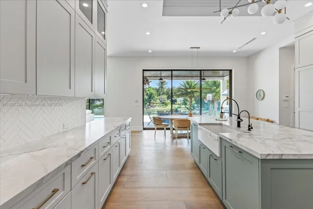 $5,500,000 | 11907 Southwest 70th Avenue, Pinecrest, FL 33156