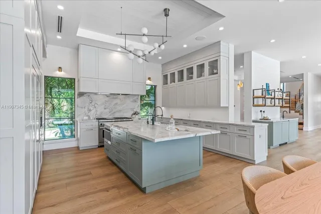 $5,500,000 | 11907 Southwest 70th Avenue, Pinecrest, FL 33156