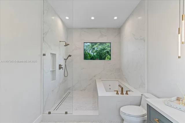 $5,500,000 | 11907 Southwest 70th Avenue, Pinecrest, FL 33156