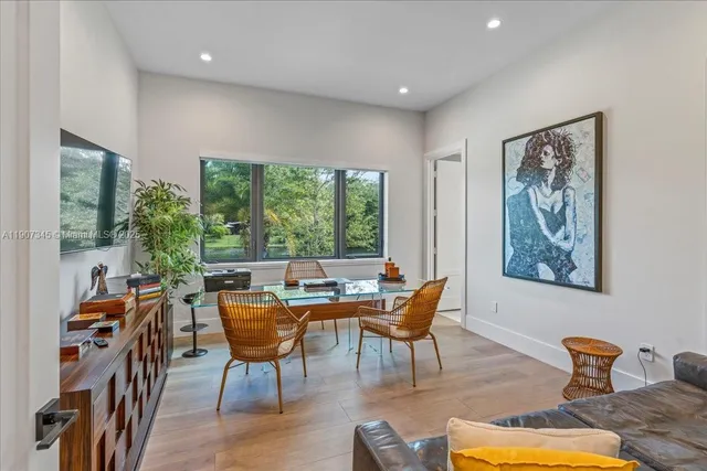 $5,500,000 | 11907 Southwest 70th Avenue, Pinecrest, FL 33156