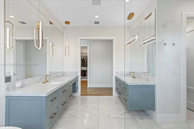 $5,500,000 | 11907 Southwest 70th Avenue, Pinecrest, FL 33156