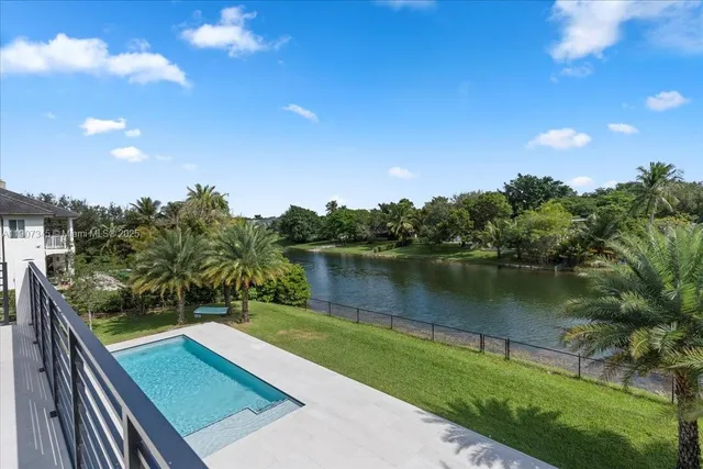 $5,500,000 | 11907 Southwest 70th Avenue, Pinecrest, FL 33156