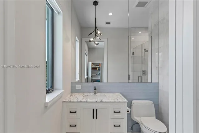 $5,500,000 | 11907 Southwest 70th Avenue, Pinecrest, FL 33156