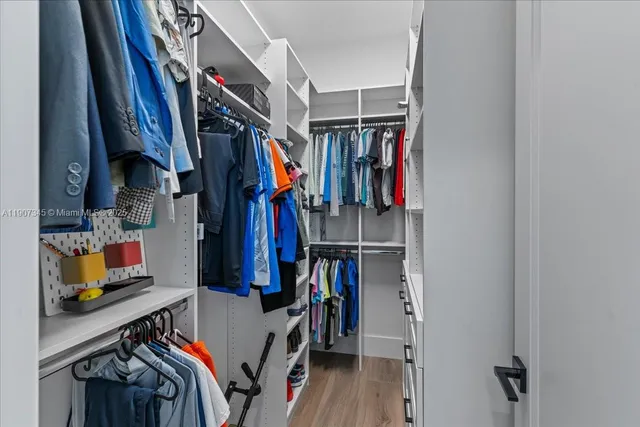 $5,500,000 | 11907 Southwest 70th Avenue, Pinecrest, FL 33156