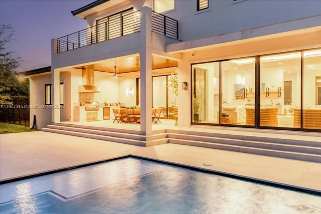 $5,500,000 | 11907 Southwest 70th Avenue, Pinecrest, FL 33156