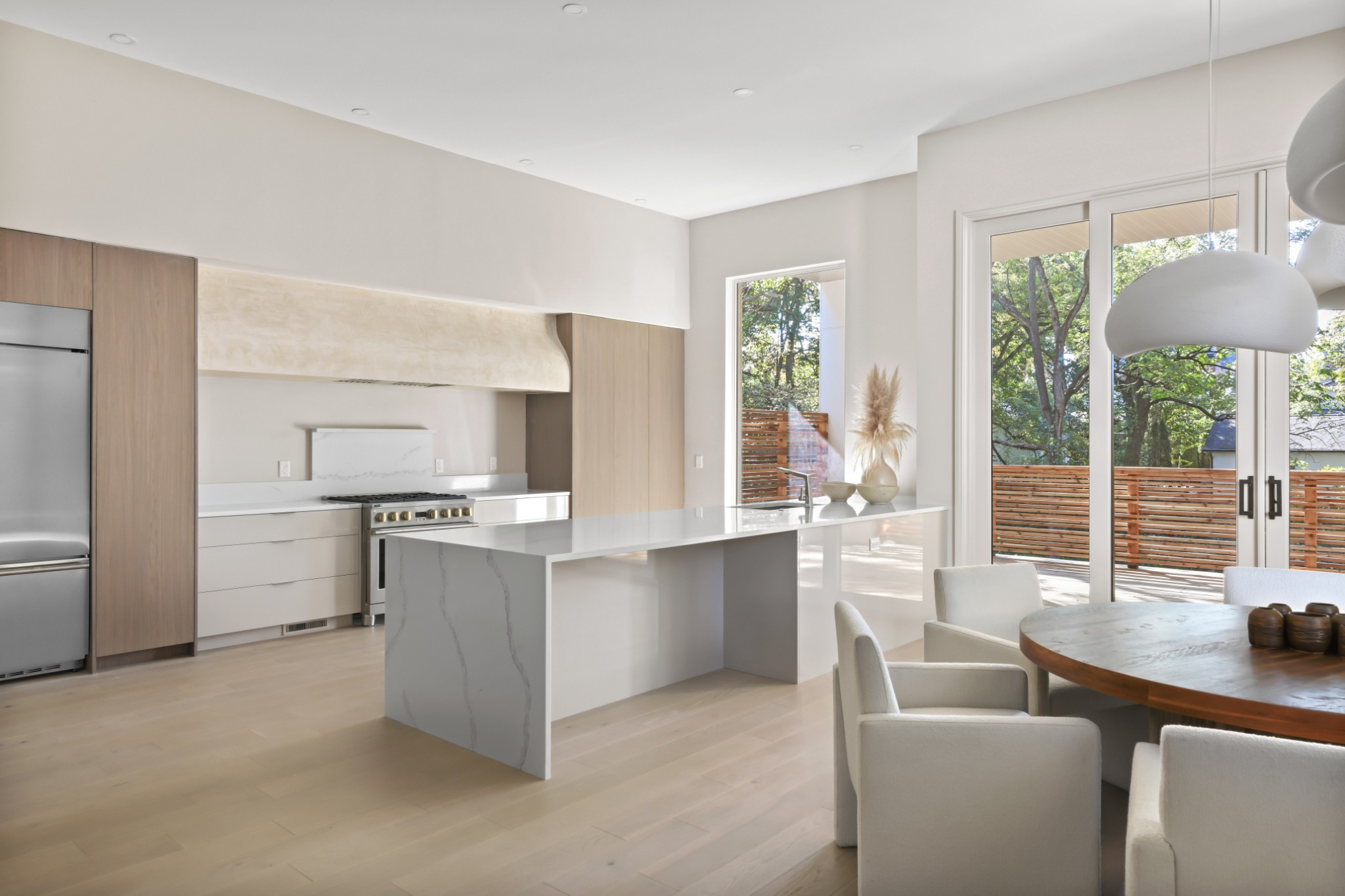 3707 A Woodmont Boulevard Nashville, TN 37215 - Photo 20 of 56 a kitchen with a stove a refrigerator and a view of living room