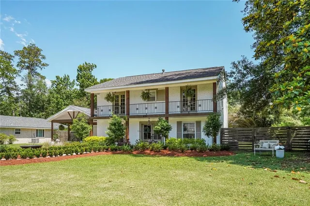 $560,000 | 655 Barbara Place, Mandeville, LA 70448