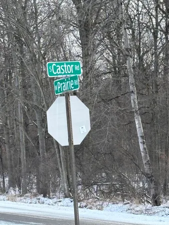 $600,000 | West Prairie Road, Midland, MI 48640