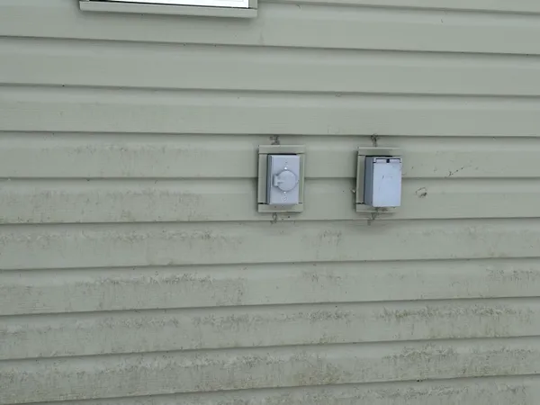 $600,000 | West Prairie Road, Midland, MI 48640