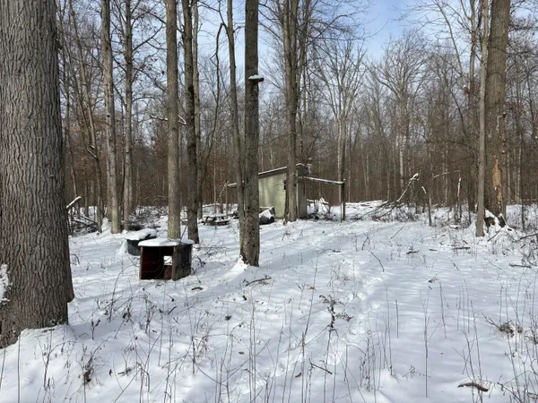 $600,000 | West Prairie Road, Midland, MI 48640