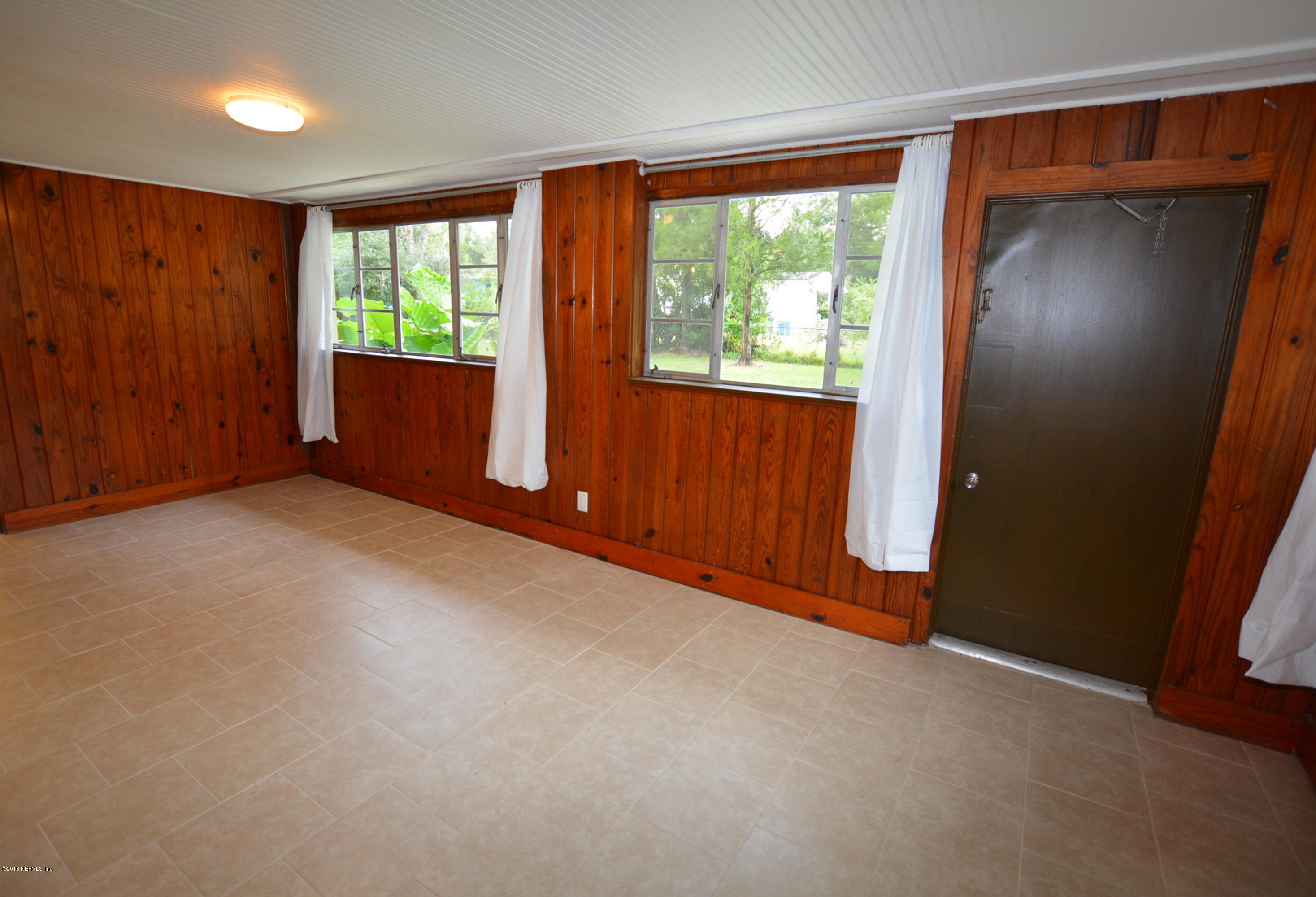 2963 Alonso Road Jacksonville, FL 32216 - Photo 18 of 22 Florida room or back porch