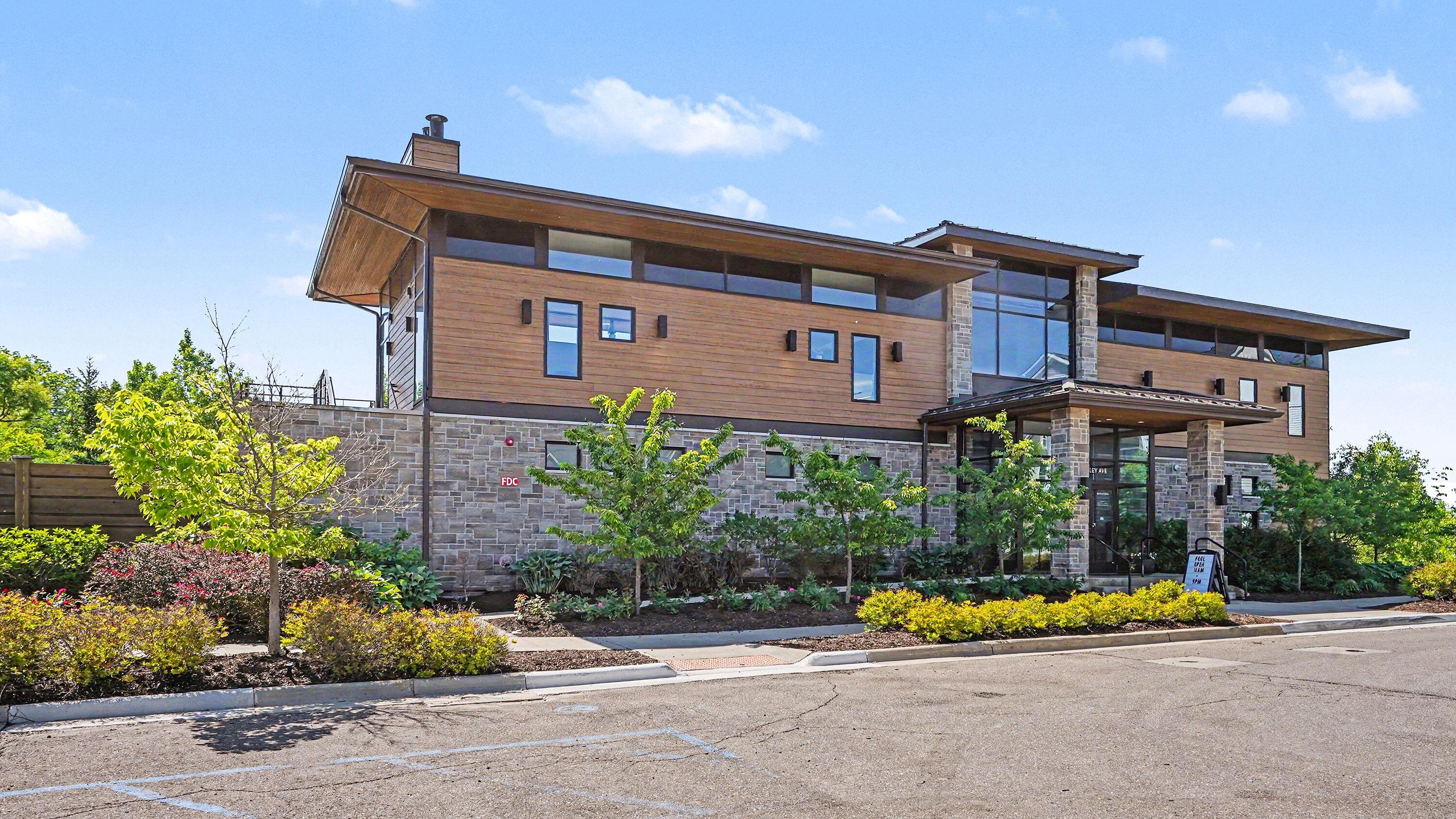2843 Hardwick Road Ann Arbor, MI 48105 - Photo 42 of 46 008_file_5704