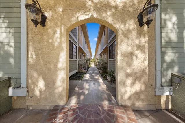 $749,000 | 25 Palmetto Drive, Unit A, Alhambra, CA 91801