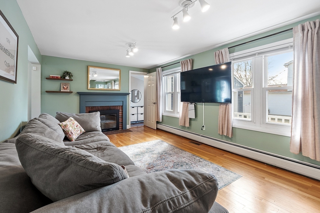 84 Pierce Farm Road Fitchburg, MA 01420 - Photo 11 of 35 Gallery Image 11