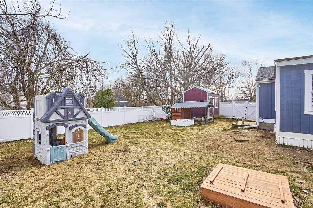 84 Pierce Farm Road Fitchburg, MA 01420 - Photo 28 of 35 Gallery Image 28