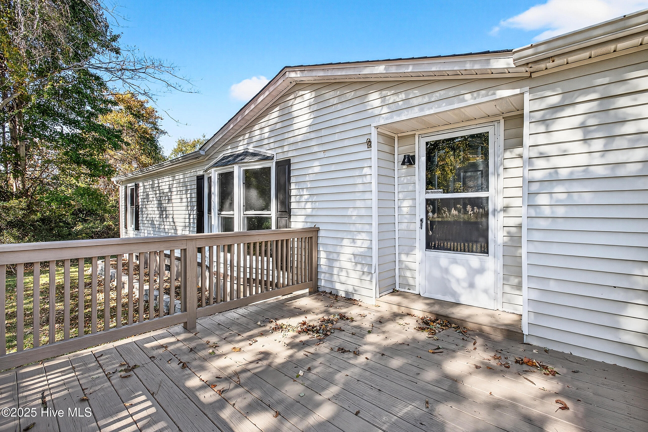 851 Sand Ridge Road Hubert, NC 28539 - Photo 4 of 42 04
