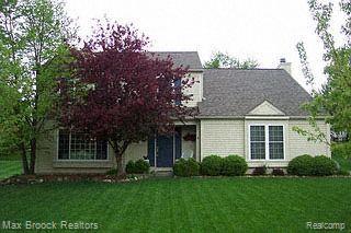 1992 Fairfield Drive Rochester, MI 48306 - Photo 1 of 1 Front