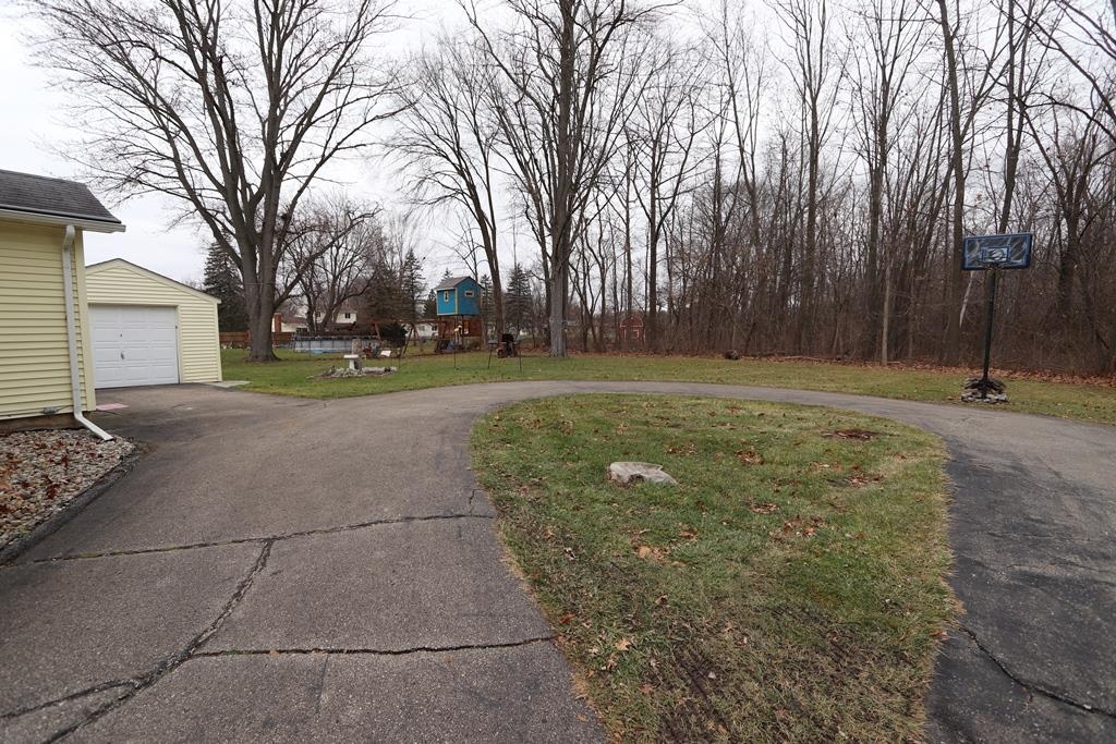 5469 East Potter Road Flint, MI 48506 - Photo 27 of 31