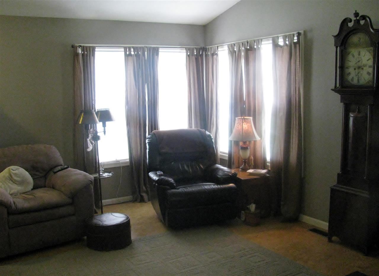 4323 Maple Road South Bend, IN 46628 - Photo 6 of 23 Gallery Image 6