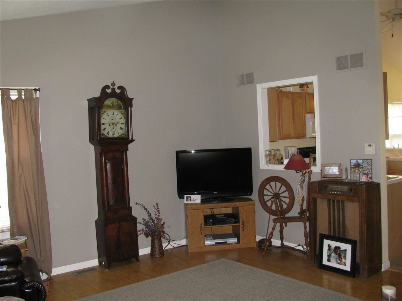 4323 Maple Road South Bend, IN 46628 - Photo 7 of 23 Gallery Image 7