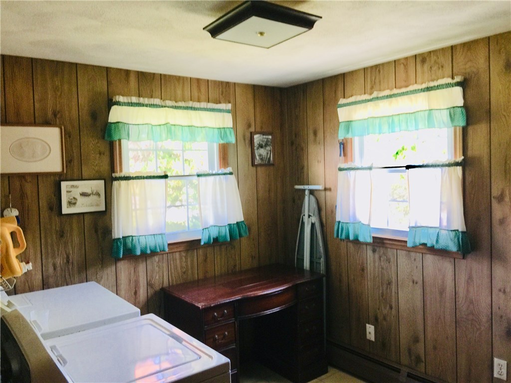 2269 Matunuck School House Road Charlestown, RI 02813 - Photo 11 of 21 Gallery Image 11