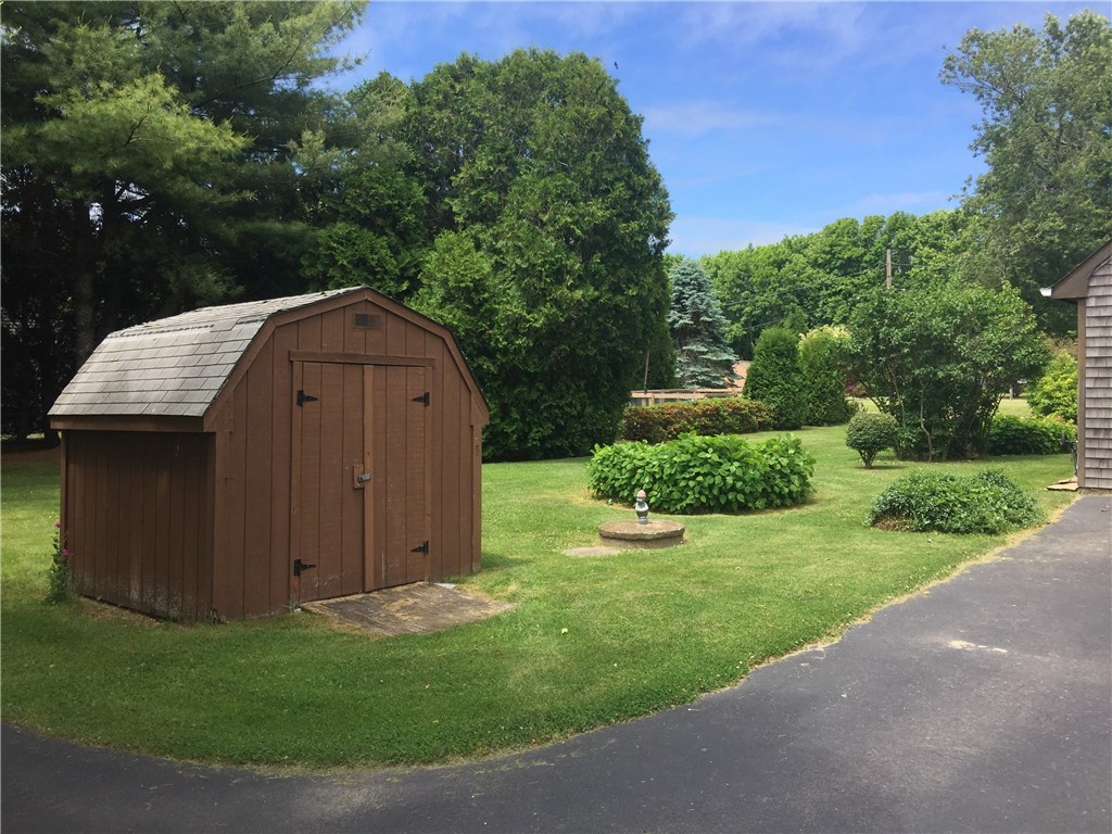 2269 Matunuck School House Road Charlestown, RI 02813 - Photo 5 of 21 Gallery Image 5