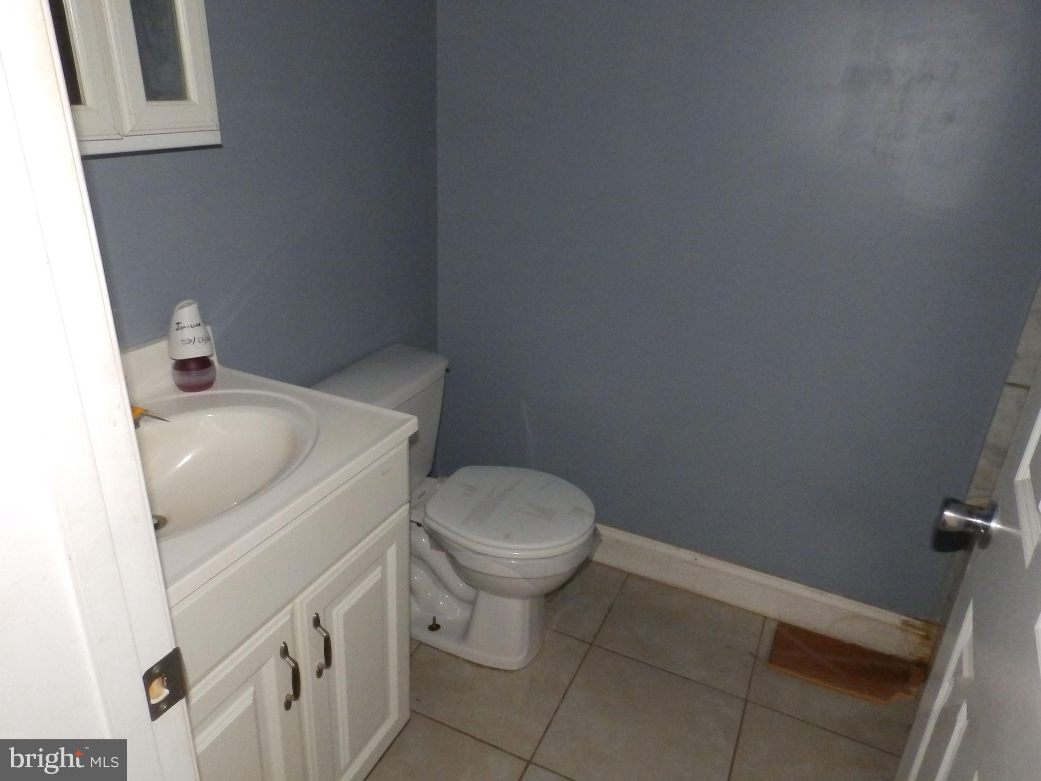 15125 Barnes Road New Windsor, MD 21776 - Photo 21 of 35 Hall Bath