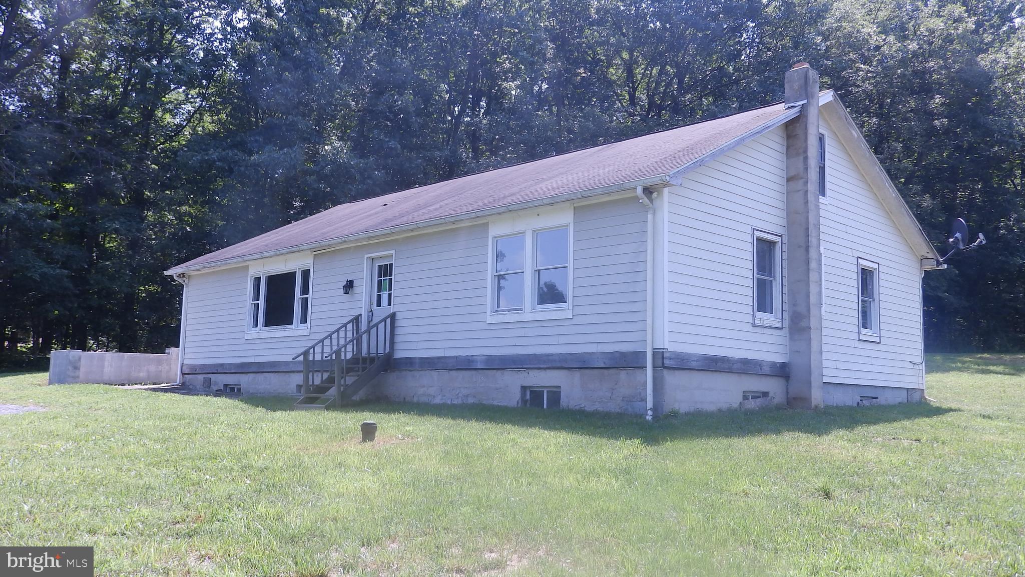 15125 Barnes Road New Windsor, MD 21776 - Photo 3 of 35 Front - right